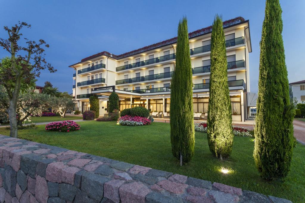 Atlantic Terme Natural Spa & Hotel Abano Terme Bagian luar foto