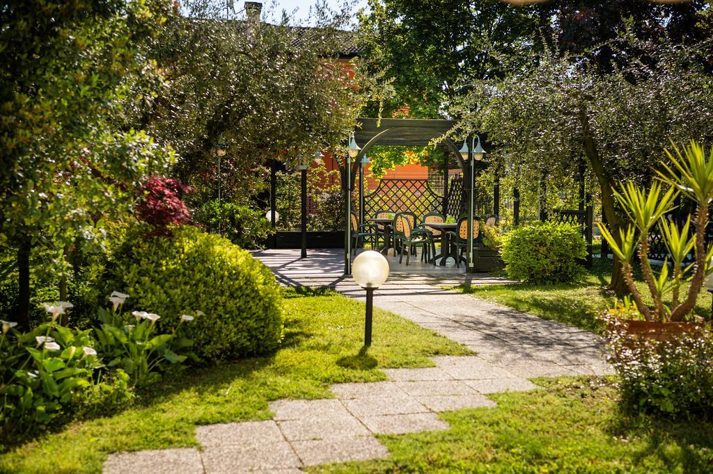 Atlantic Terme Natural Spa & Hotel Abano Terme Bagian luar foto